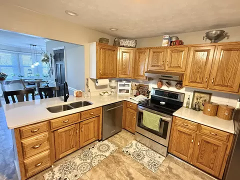 Kitchen - 7032 S Crest Ave, Talbott, TN 37877 photo 6 of 7