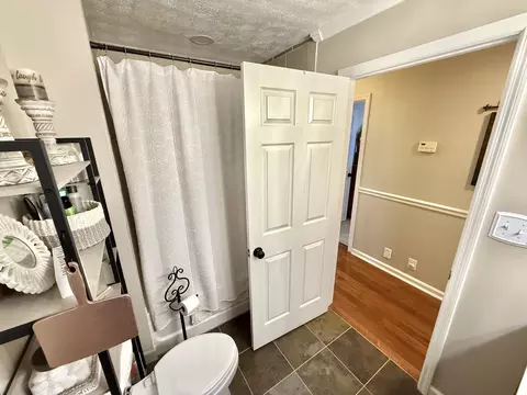 Bath - 7032 S Crest Ave, Talbott, TN 37877 photo 3 of 3