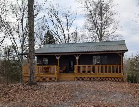 935 Old Marshall Rd, Bybee, TN 37713