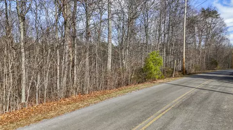 1470 Cedar School Rd, Dandridge, TN 37725