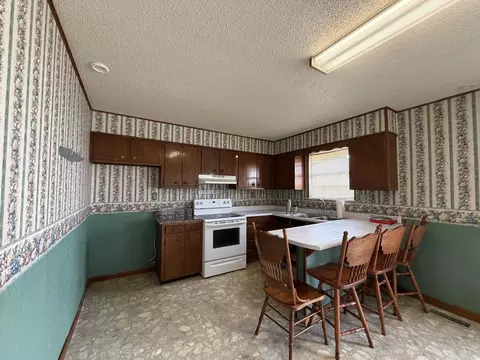 Kitchen - 6792 Bow Trl, Talbott, TN 37877 photo 1 of 1
