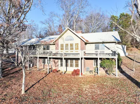 534 White Oak Cir, Kodak, TN 37764