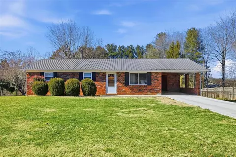 655 Parkway Dr, Morristown, TN 37814
