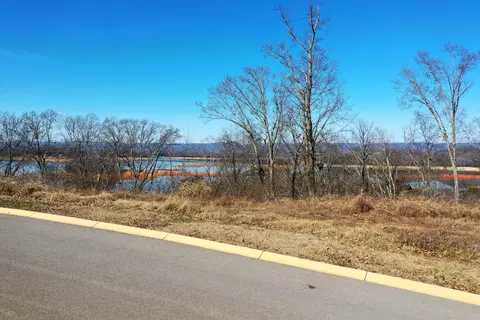 2655 Serenity Sound, Morristown, TN 37814