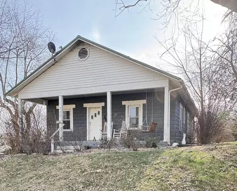 330 Filbert St, Newport, TN 37821