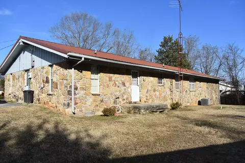 Exterior - 175 Lakeshore Dr, Bean Station, TN 37708 photo 15 of 19