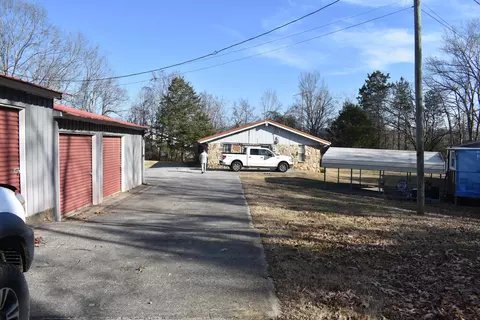 Exterior - 175 Lakeshore Dr, Bean Station, TN 37708 photo 12 of 19