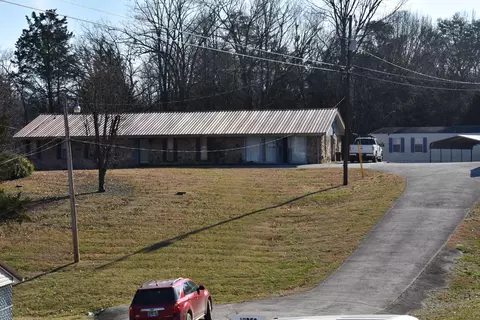 175 Lakeshore Dr, Bean Station, TN 37708
