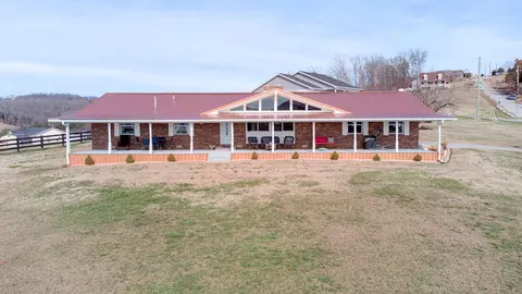 329 Simpson Ln, Bean Station, TN 37708