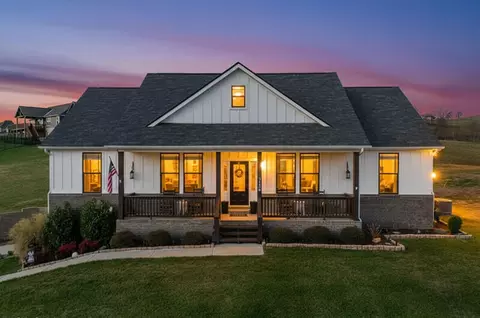 3126 Bridgewater Blvd, Morristown, TN 37814