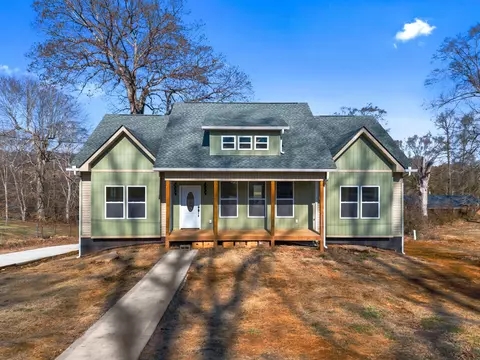 869 N Outer Drive Dr, Morristown, TN 37814