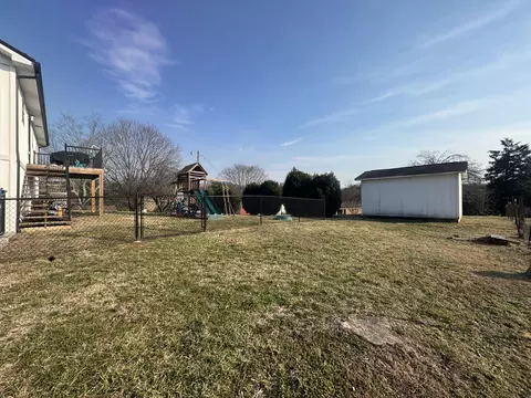 Exterior - 1109 Cherry Blossom Ln, Talbott, TN 37877 photo 5 of 7