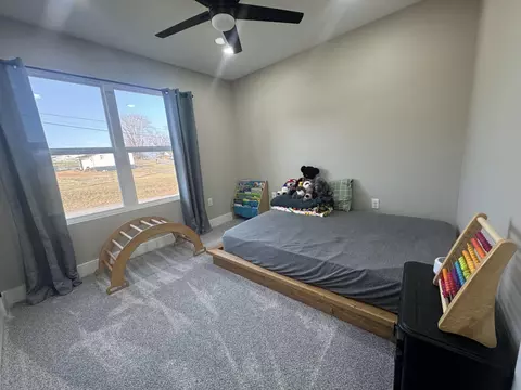 Bedroom - 1109 Cherry Blossom Ln, Talbott, TN 37877 photo 2 of 3