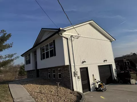 Exterior - 1109 Cherry Blossom Ln, Talbott, TN 37877 photo 3 of 7
