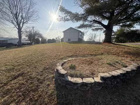 Exterior - 1109 Cherry Blossom Ln, Talbott, TN 37877 photo 7 of 7