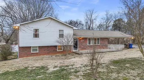 2232 Center Cir, Jefferson City, TN 37760