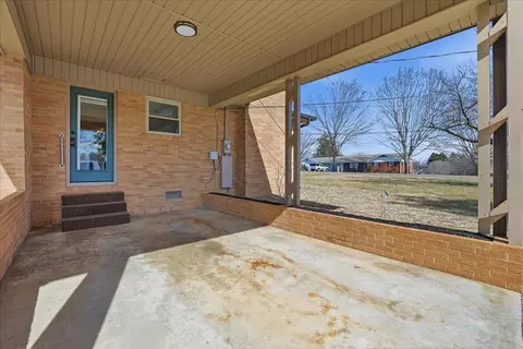 Exterior - 220 Phyllis Dr, Bean Station, TN 37708 photo 10 of 10