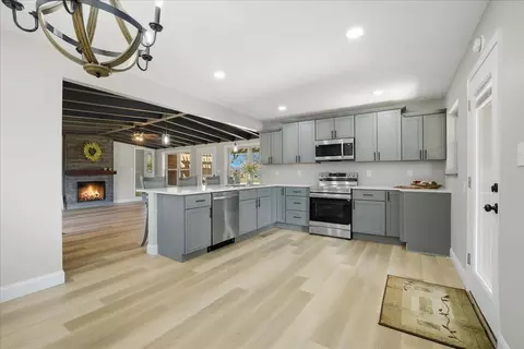 Kitchen - 220 Phyllis Dr, Bean Station, TN 37708 photo 1 of 3