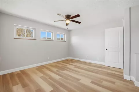 Bedroom - 220 Phyllis Dr, Bean Station, TN 37708 photo 2 of 2
