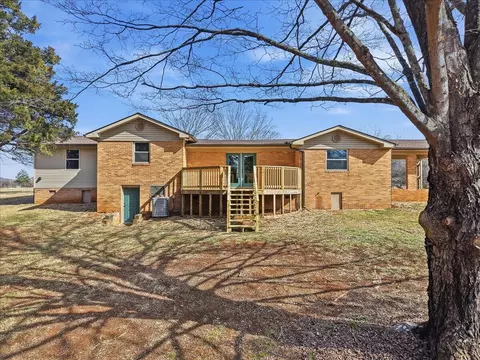 Exterior - 220 Phyllis Dr, Bean Station, TN 37708 photo 4 of 10