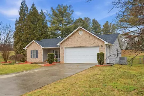 Exterior - 6945 Westgate Cir, Talbott, TN 37877 photo 3 of 9