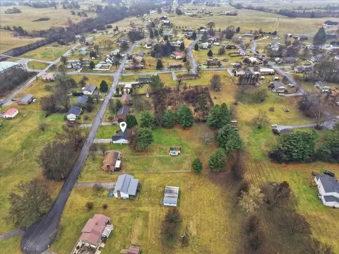 View/Area - 6945 Westgate Cir, Talbott, TN 37877 photo 2 of 5