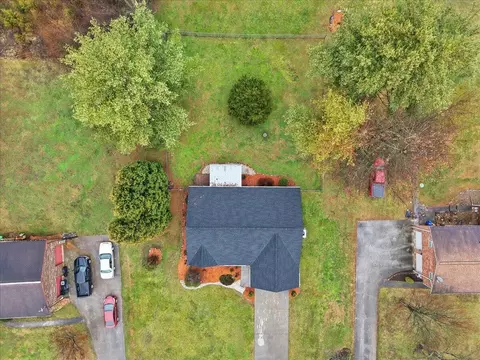 View/Area - 6945 Westgate Cir, Talbott, TN 37877 photo 4 of 5