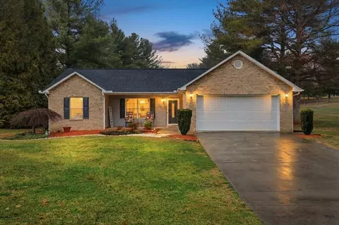 6945 Westgate Cir, Talbott, TN 37877