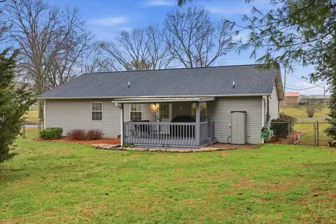 Exterior - 6945 Westgate Cir, Talbott, TN 37877 photo 5 of 9