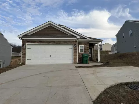 764 N Morelock Rd, Morristown, TN 37814