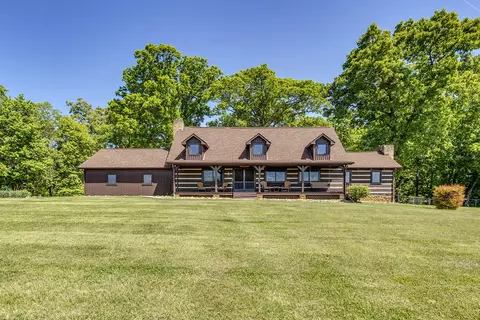 1902 Fain Cemetery Rd, Dandridge, TN 37725