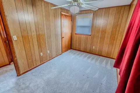 Bedroom - 585 Murray Bridge Rd, Mohawk, TN 37810 photo 4 of 5