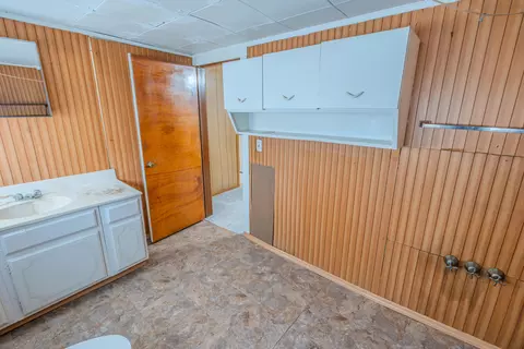 Bath - 585 Murray Bridge Rd, Mohawk, TN 37810 photo 2 of 4