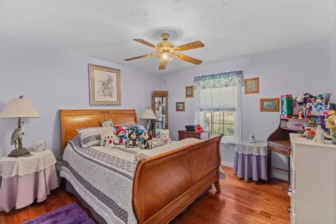 Bedroom - 7033 S Crest Ave, Talbott, TN 37877 photo 3 of 4
