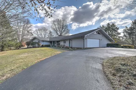 310 Par Ln, Greeneville, TN 37743