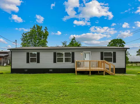 8091 E Andrew Johnson Hwy, Whitesburg, TN 37891