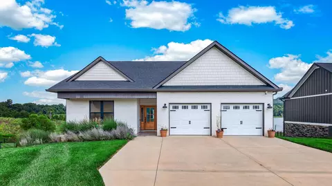 Exterior - 217 Masters Ln, Bean Station, TN 37708 photo 2 of 4