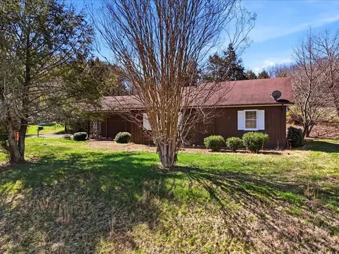 541 Big Springs Dr, Mosheim, TN 37818