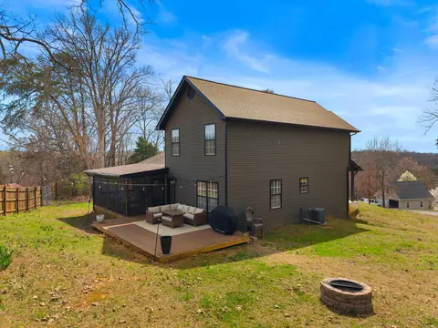 Exterior - 7346 Circle Point Dr, Talbott, TN 37877 photo 4 of 14