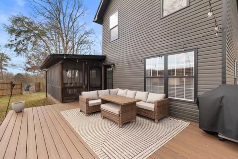 Exterior - 7346 Circle Point Dr, Talbott, TN 37877 photo 9 of 14
