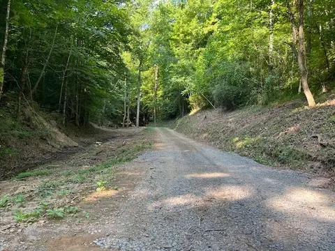 907 Sharp Rd, Sevierville, TN 37876 photo 7