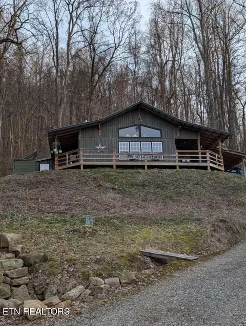 1015 John Hedden Way, Thorn Hill, TN 37881