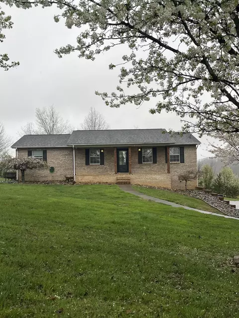 4820 Millstone Dr, Russellville, TN 37860