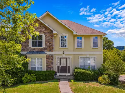 1074 Hickory View Dr, Morristown, TN 37814