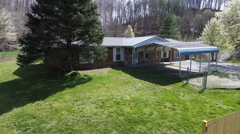 688 Rocky Summit Rd, Bean Station, TN 37708