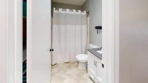 Bath - 6856 Hunter Rd, Talbott, TN 37877 photo 1 of 5