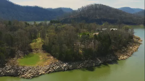 27 Walnut Bend Dr, Whitesburg, TN 37891