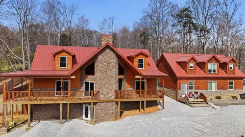 8521 Parker Dr, Corryton, TN 37721