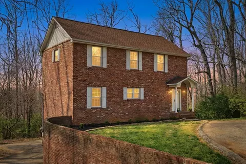 1711 Christmas Dr, Morristown, TN 37814