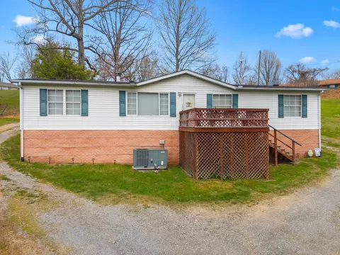 2465 Audrey Ln, Morristown, TN 37813